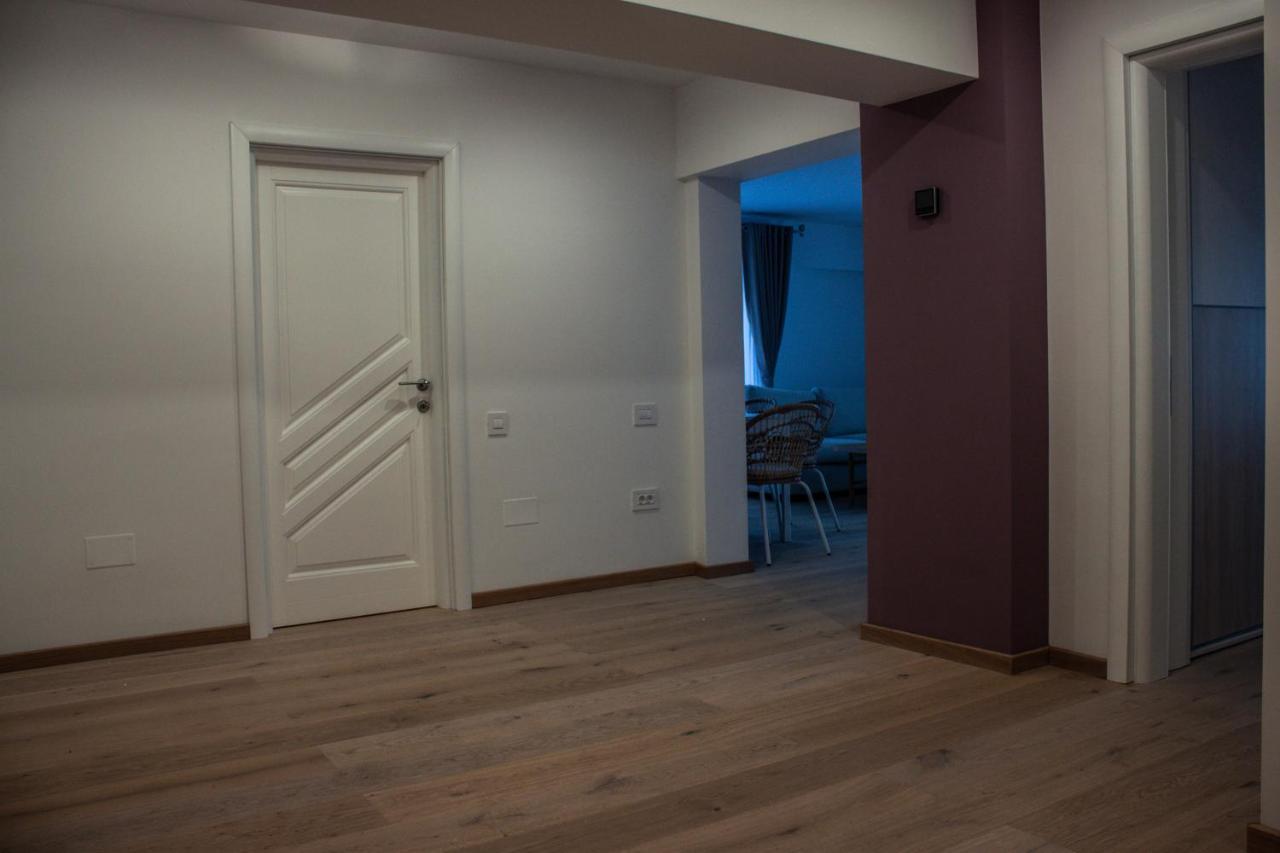Eurocomfort Apartments Piatra Neamţ Екстериор снимка