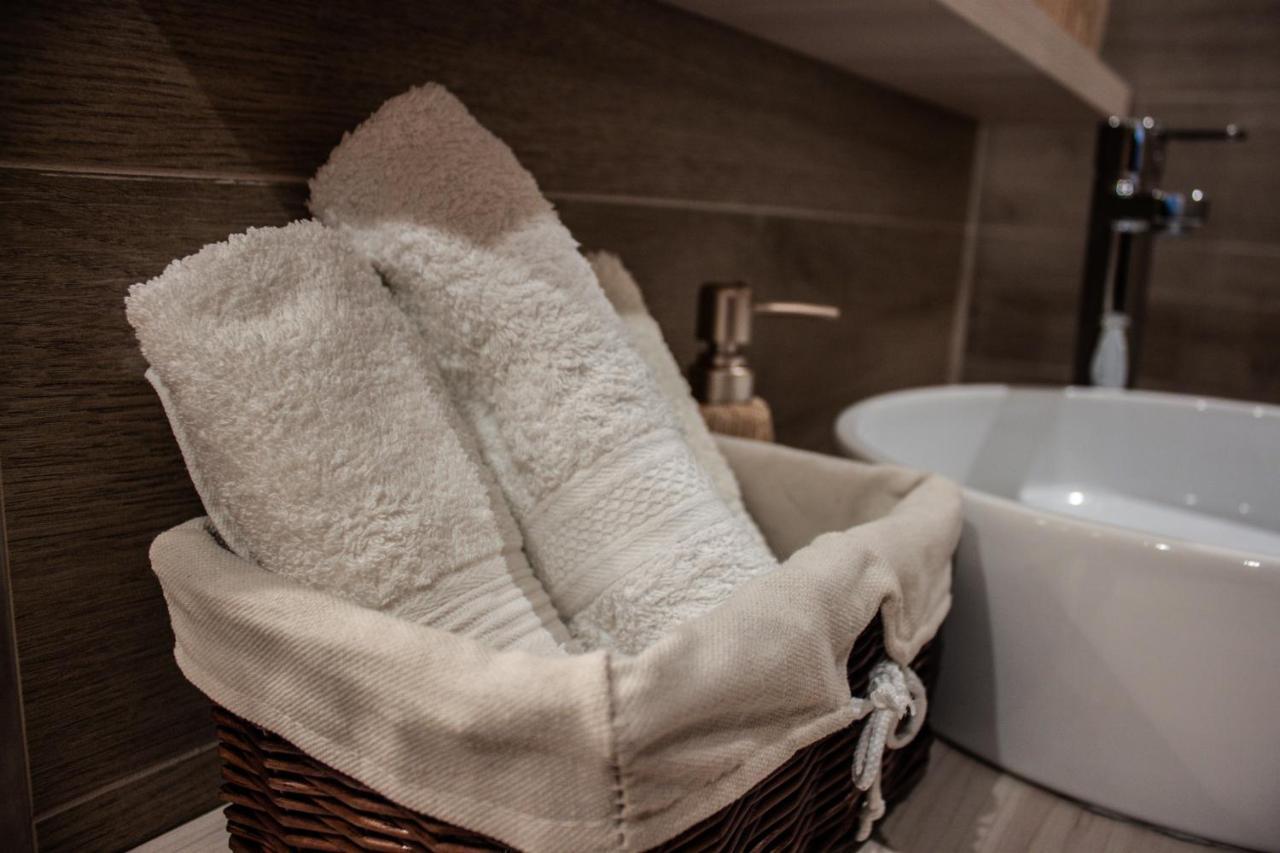 Eurocomfort Apartments Piatra Neamţ Екстериор снимка