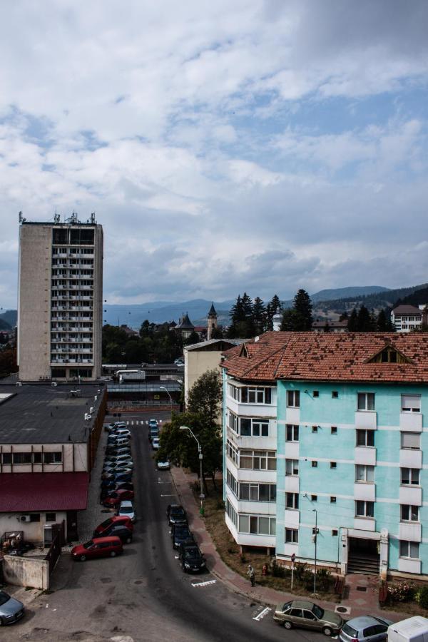 Eurocomfort Apartments Piatra Neamţ Екстериор снимка