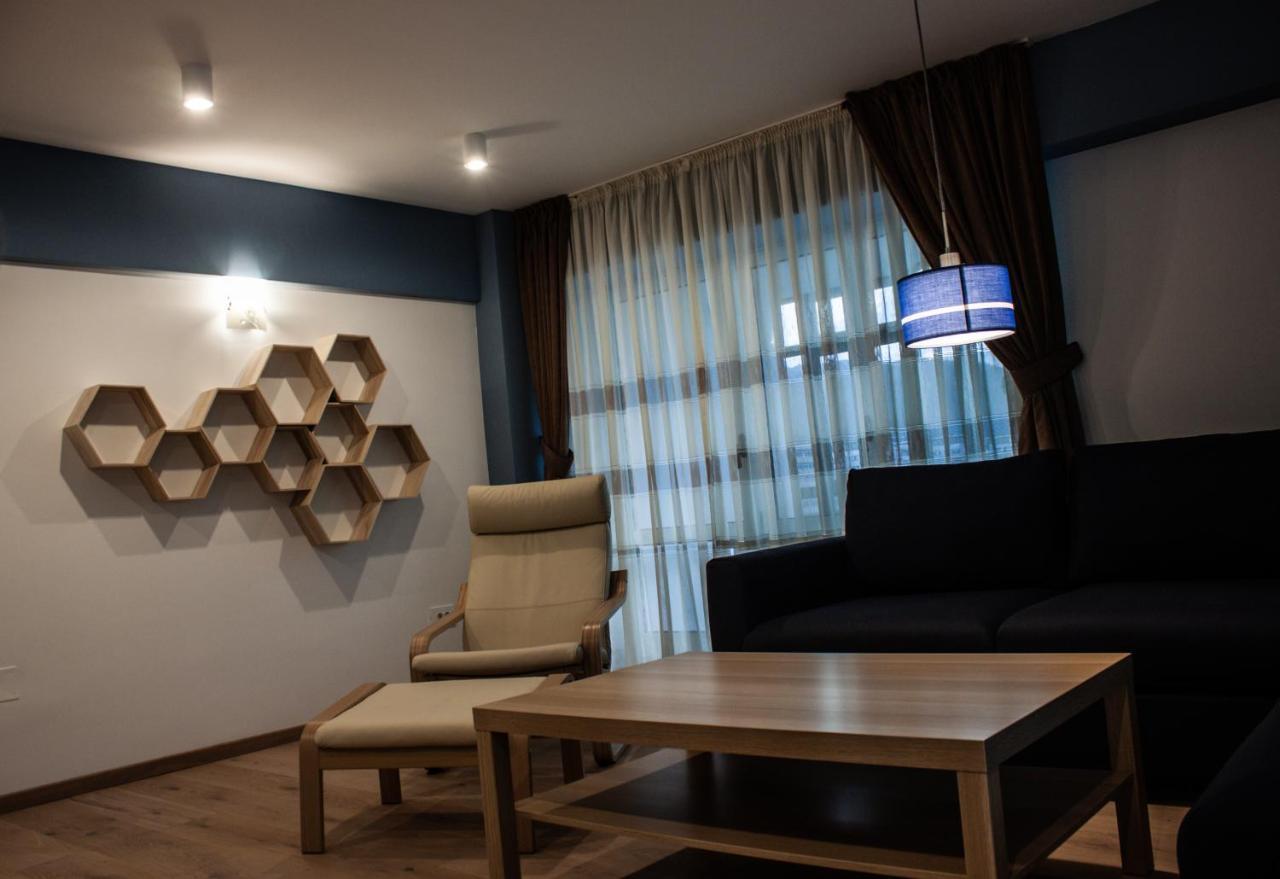Eurocomfort Apartments Piatra Neamţ Екстериор снимка