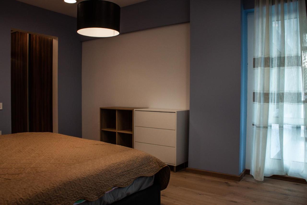 Eurocomfort Apartments Piatra Neamţ Екстериор снимка