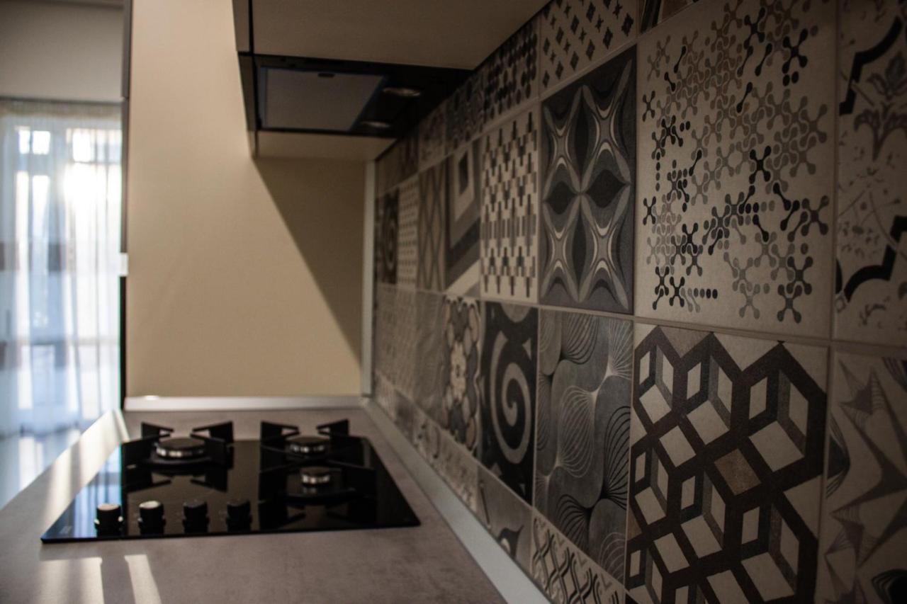 Eurocomfort Apartments Piatra Neamţ Екстериор снимка